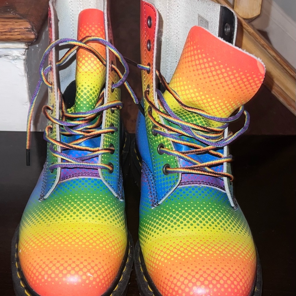 Dr. Martens Pascal pride boots
